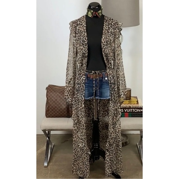Victoria's Secret Sz XS S Long Leopard Print Sheer Ruffled Robe Jacket Cover-Up - Picture 12 of 16